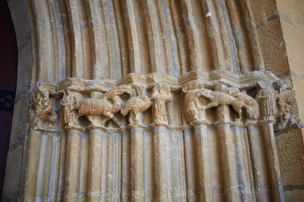 Obanos kerk in Saint James manier in Navarra — Stockfoto