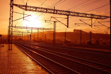 Santiago de Compostela tren Demiryolları güneş doğarken