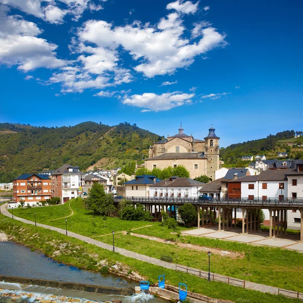 Верона-Віллафранка-дель-Bierzo шляхом Saint James Леон — стокове фото