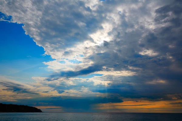 布拉瓦海岸略雷特 de Mar 海滩日落 — 图库照片