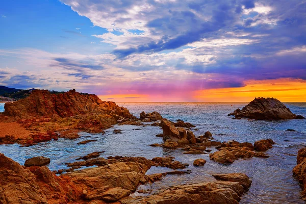 Lloret de Mar beach soluppgång i costa Brava — Stockfoto