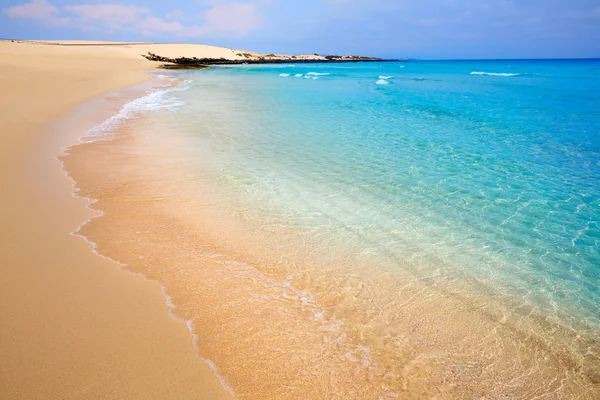 Praia do Corralejo Fuerteventura nas Ilhas Canárias — Fotografia de Stock