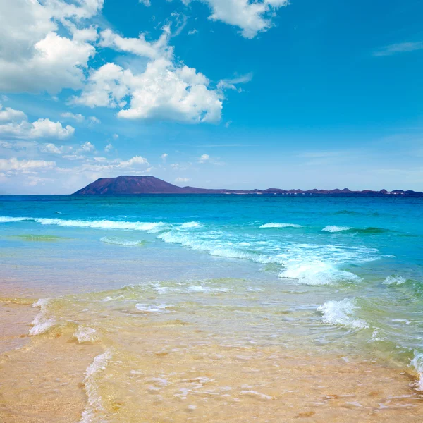 Praia do Corralejo Fuerteventura nas Ilhas Canárias — Fotografia de Stock