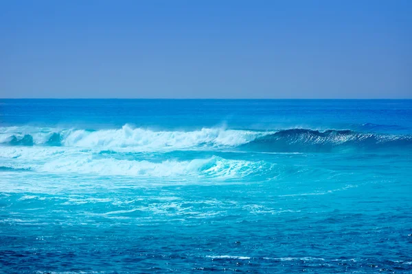 Jandia surfen strandwellen auf fuerteventura — Stockfoto