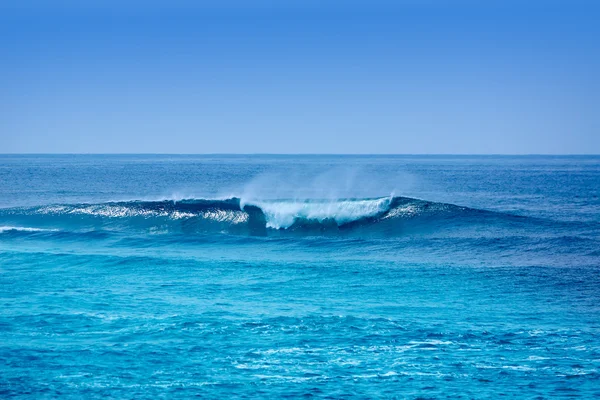 Jandia surf beach waves in Fuerteventura — Stock Photo, Image