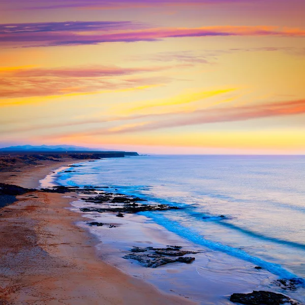 Spiaggia El cotillo tramonto Fuerteventura Isola delle Canarie — Foto Stock