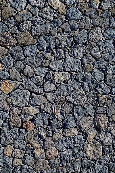 Schwarzes Mauerwerk mit vulkanischen Steinen fuerteventura — Stockfoto