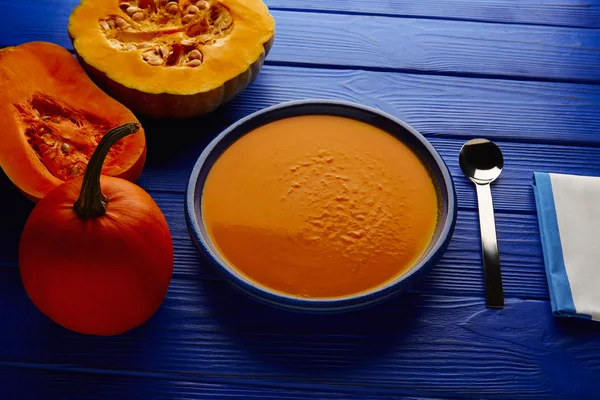 Pumpkin soup cream on wood — Stock Photo, Image