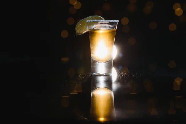 Tequila Citrónem Selektivní Zaměření — Stock fotografie