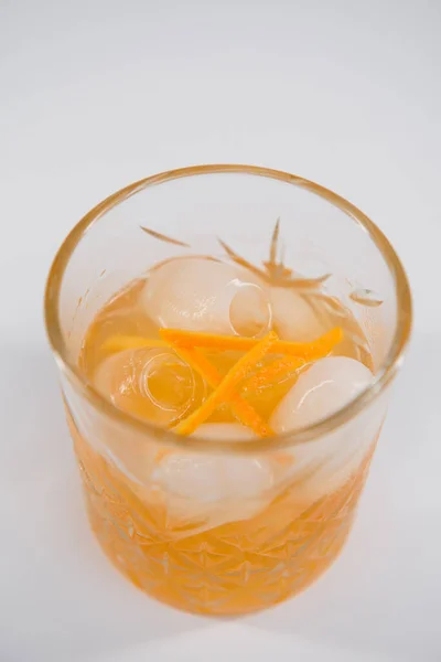 Copo Coquetel Boulevardier Com Cubo Gelo Grande Raspas Laranja Coquetel — Fotografia de Stock