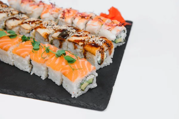 Kuchnia Japońska Sushi Roll Białym Tle — Zdjęcie stockowe