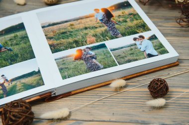 Premium fotoğraf defteri, büyük boy, doğal ahşap kapak, düğün fotoğrafı defteri, aile fotoğrafı defteri, kalın çarşaflar, kaliteli cilt.