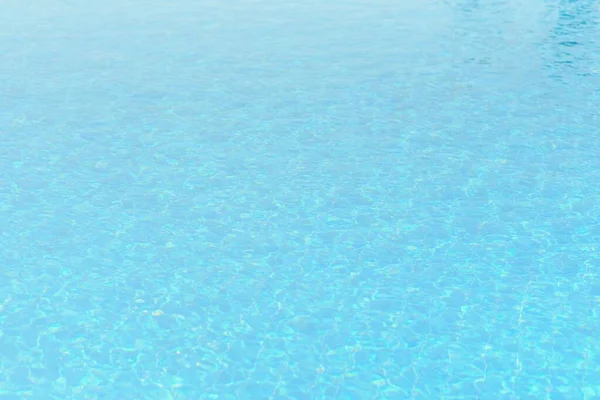 Hotelový Bazén Slunečnými Odrazy — Stock fotografie
