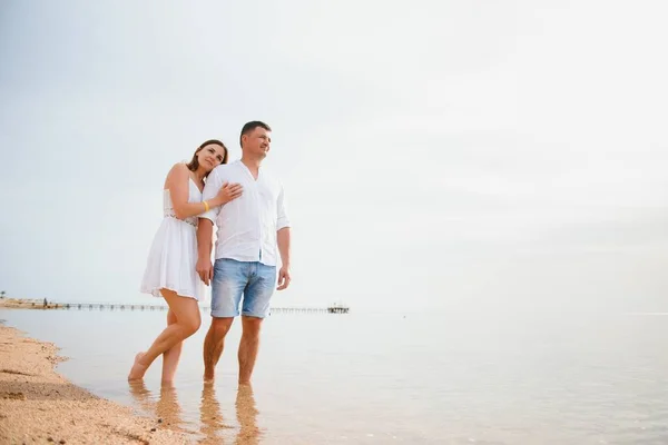 Söt Lycklig Familj Att Kul Lyx Tropisk Resort Sommarsemester Kärlek — Stockfoto