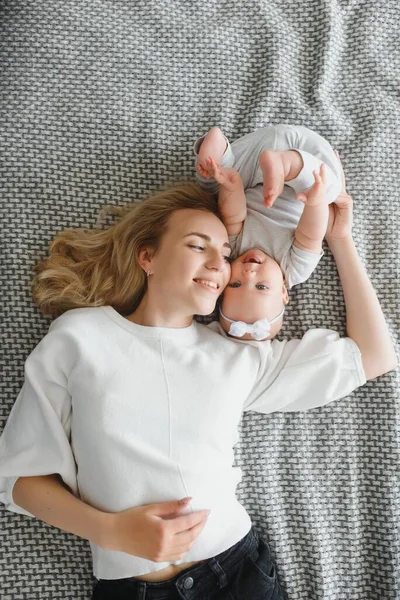Portrait Young Mother Cute Baby Home — Stock Photo, Image