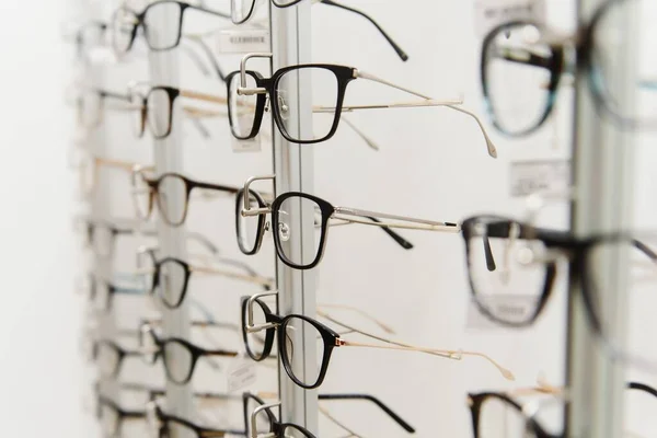 Brille Regal — Stockfoto