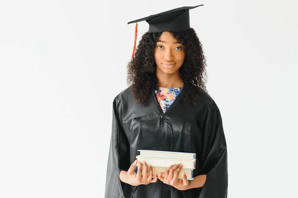 Vacker Afrikansk Kvinna Student Med Examen Certifikat — Stockfoto