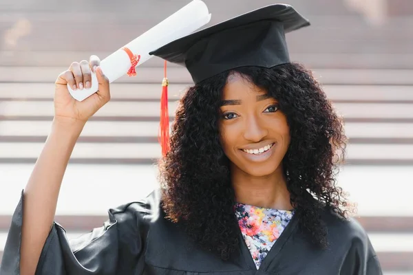 Cheerful Afro American Female Graduate Standing Front University Building — Stock Photo, Image