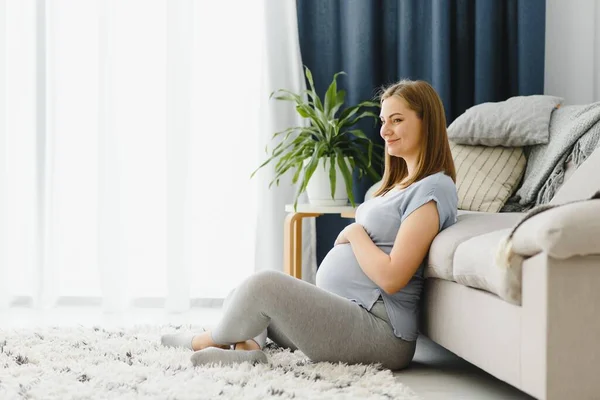 Junge Schöne Schwangere Frau Steht Hause Fenster — Stockfoto