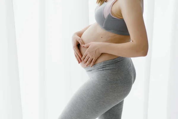 Jeune Belle Femme Enceinte Debout Maison Près Fenêtre — Photo