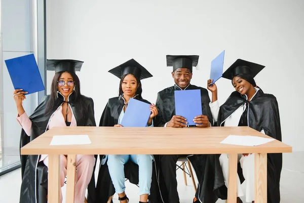 Group Multicultural University Graduates — Stock Photo, Image
