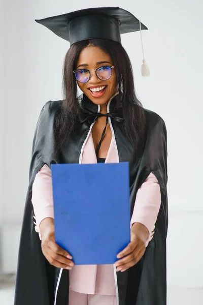 Young Female African American Student Diploma — Stock Photo, Image