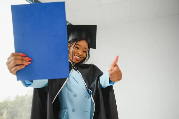 Young Female African American Student Diploma — Stock Photo, Image