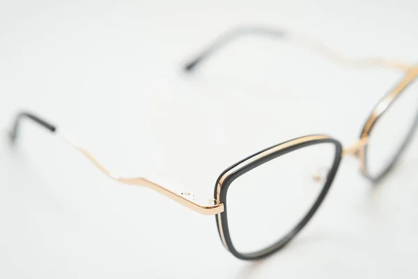 Női Szemüveg Makró Részlet Mint Egy Fehér Háttér Vízszintes — Stock Fotó