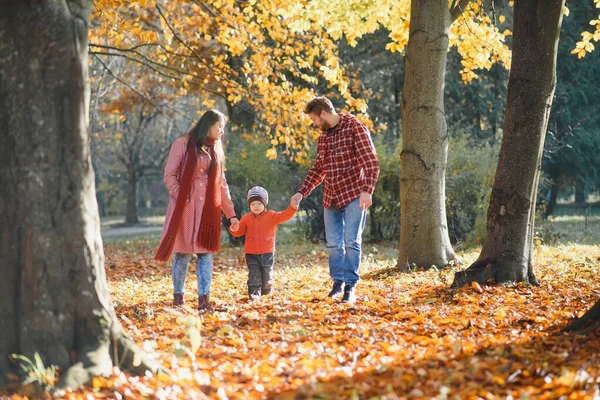 Portrait Family Autumn — Stock Photo, Image