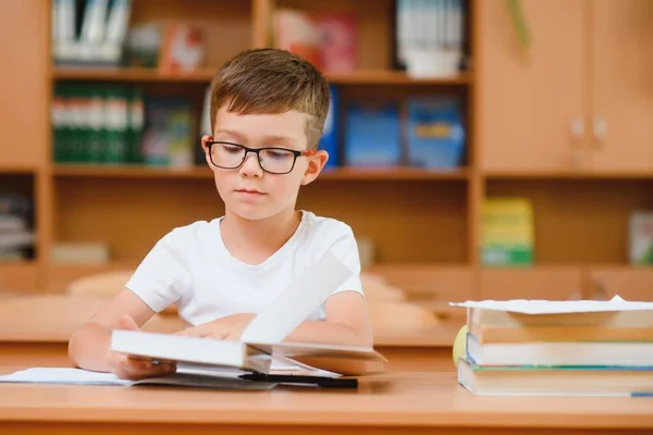 Menino Escola Sala Aula Aula — Fotografia de Stock