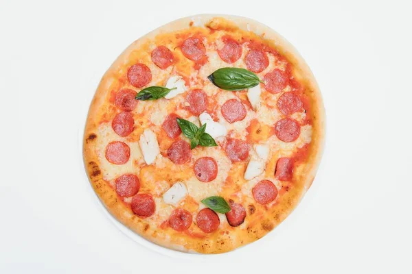 Вкусная Итальянская Пицца Белом Фоне — стоковое фото