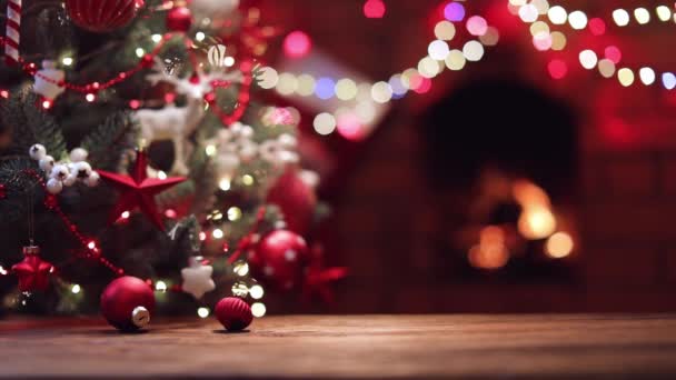 Albero di Natale con decorazioni e regali — Video Stock