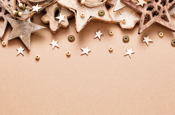 Decoración de Navidad con estrellas de madera —  Fotos de Stock