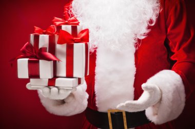 Hediyelerle Noel Baba