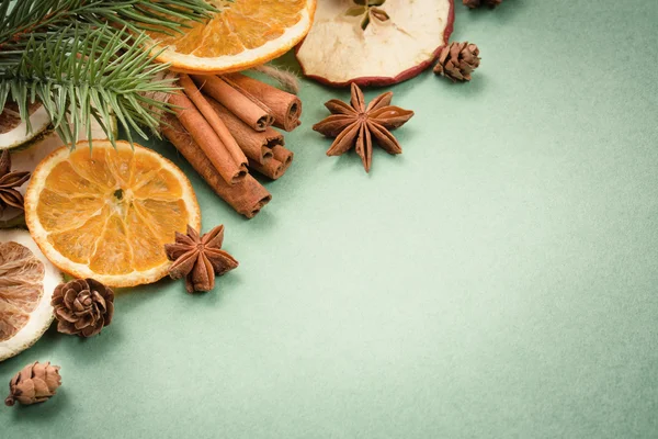 Hagyományos karácsonyi fűszerek — Stock Fotó