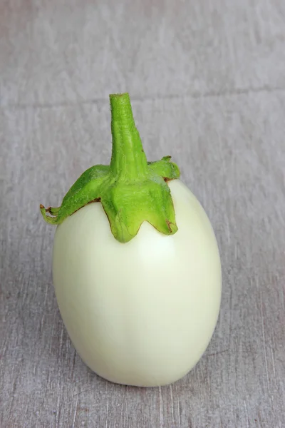Bakłażan biały (Solanum melongena) — Zdjęcie stockowe