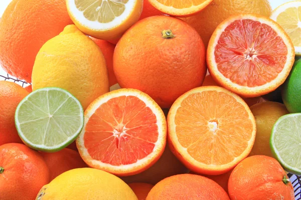 Verschillende citrusvruchten — Stockfoto