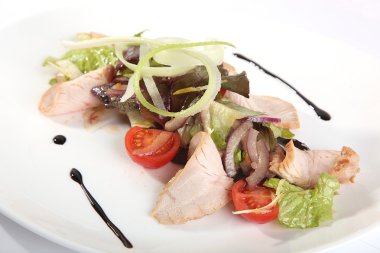 et salata yeşillikleri ile
