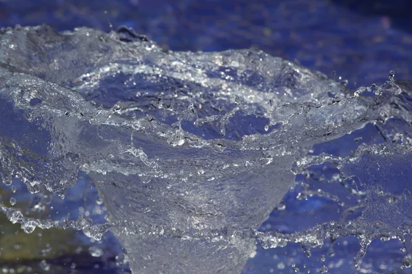 Azul Fontes Água Espirra Fundo — Fotografia de Stock