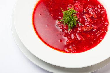 Tabağında et olan Red Borsch