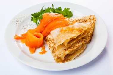 kırmızı balık krep