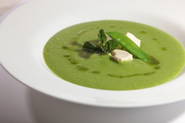 Peynirli kereviz çorbası