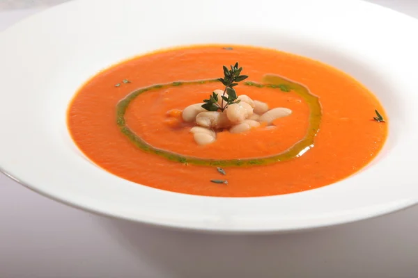 Rote Suppe Mit Bohnen Auf Teller — Stockfoto