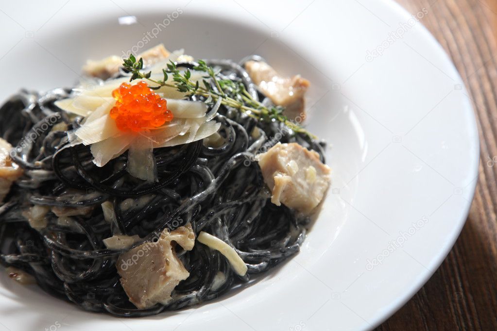 spaghetti with cuttlefish ink and caviar