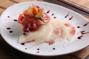 Kavunlu balon ve tabakta dekor