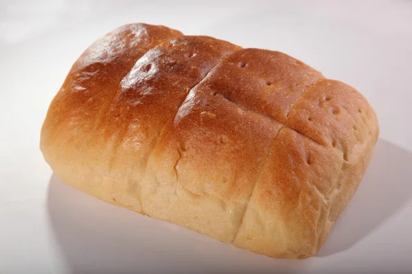 Beyaz Arkaplanda Beyaz Ermeni Ekmeği — Stok fotoğraf