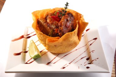 tavuk kanadı Meksika tortilla soslu ızgara