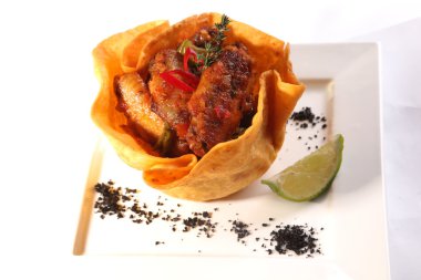 tavuk kanadı Meksika tortilla soslu ızgara