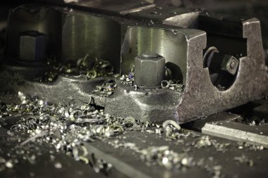 dökme demir çiplerle temel