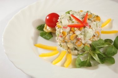 Rus usulü mayonezli salata.